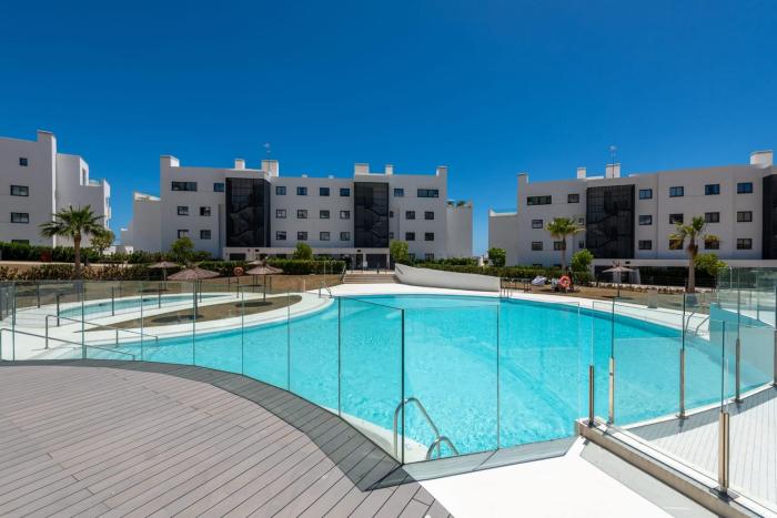Beautiful 3 bedroom apartment in Higueron West