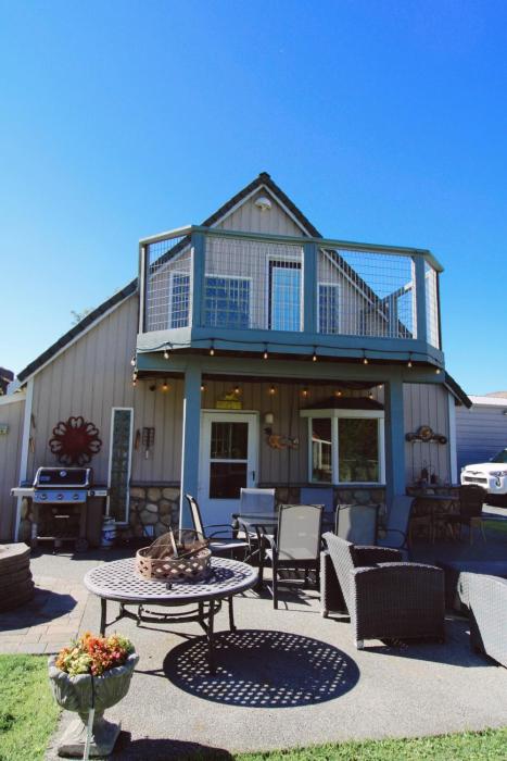 Cozy Cabin in Sunland Estates