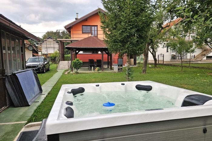 House Pepica With Hot Tub - Happy Rentals