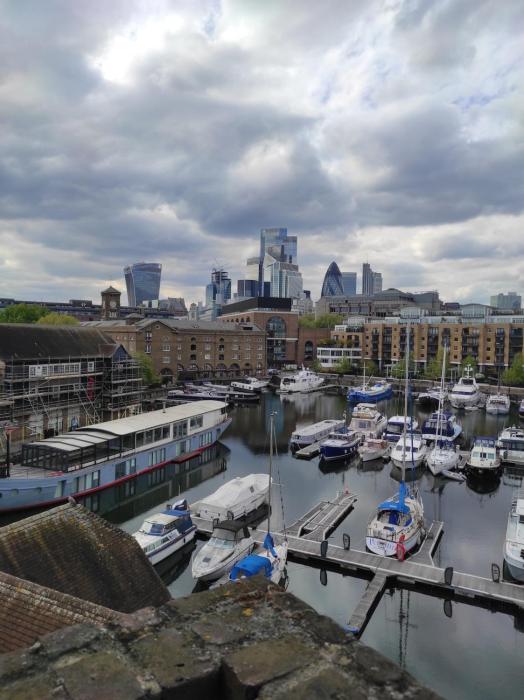 Amazing location 1 BD flat on St Katharines Docks