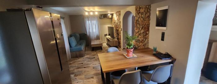 Oinos Luxury apartment