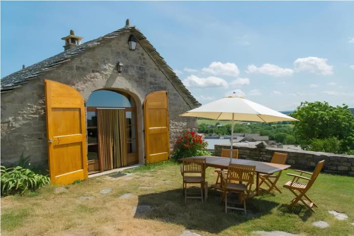 Gîte du Dolmen de lHom