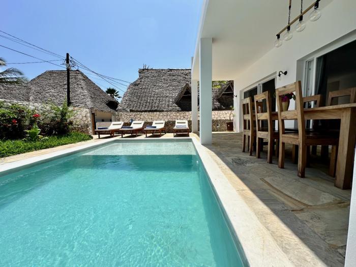 Beachfront Alma Villa with Private Pool ZanzibarHouses