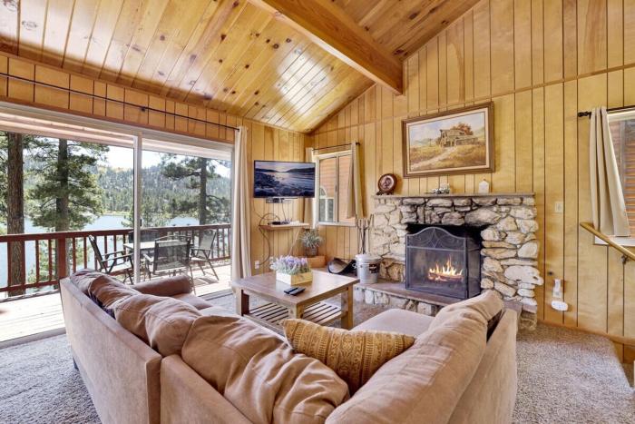 Inspiration Point Retreat by Big Bear Vacations