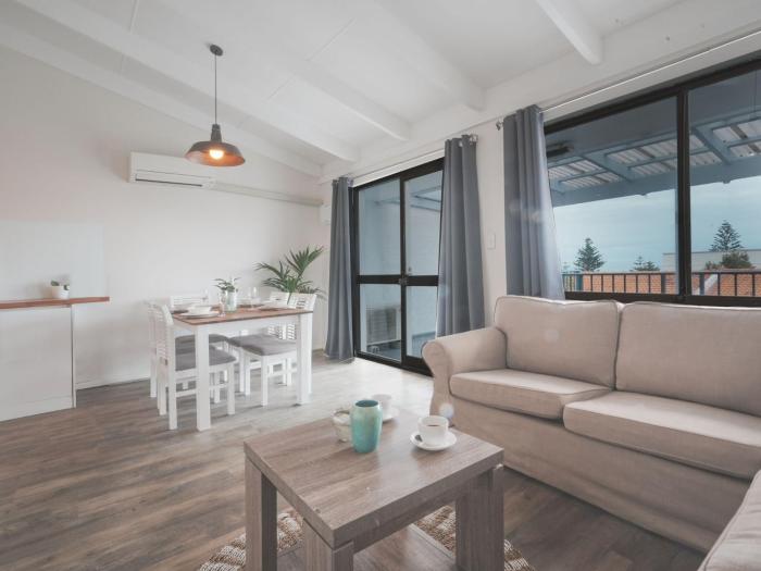 Coastal Ocean View & Salty Air w Pool & Slide