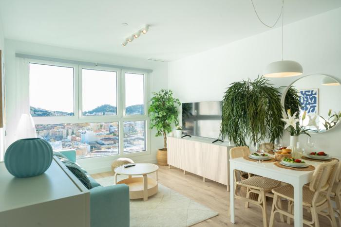 XPCE URBAN 10 MALAGA SKYLINE - Parking Free