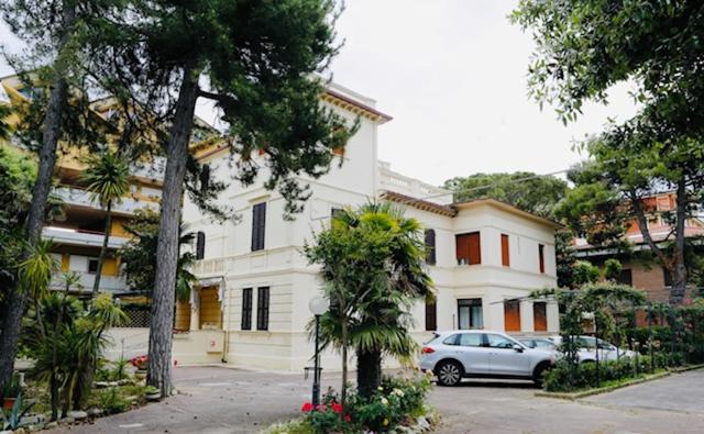 Hotel VILLA PINA