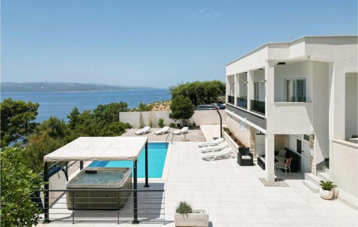 Nice Home In Makarska