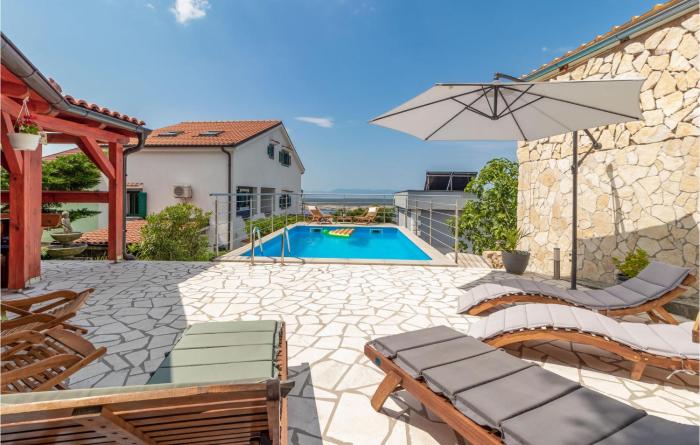 Lovely Home In Crikvenica With Sauna