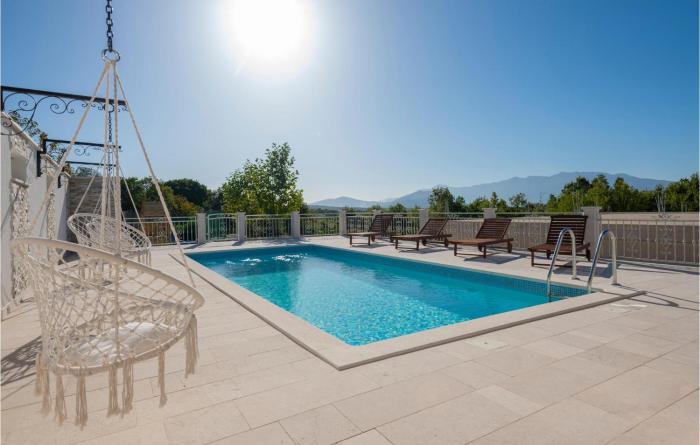 Awesome Home In Cista Provo