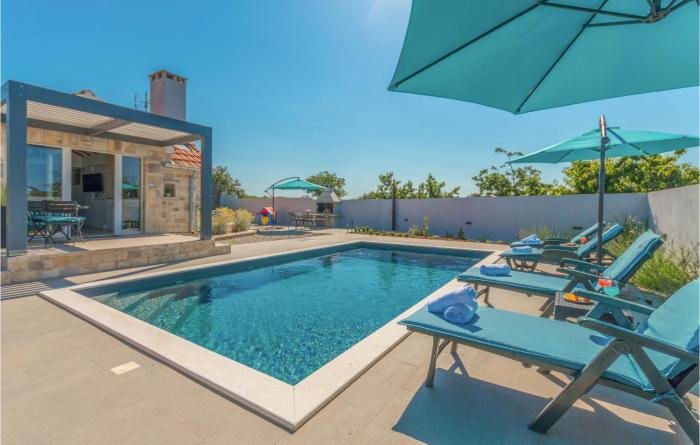 Cozy Home In Gornje Rastane With Wifi