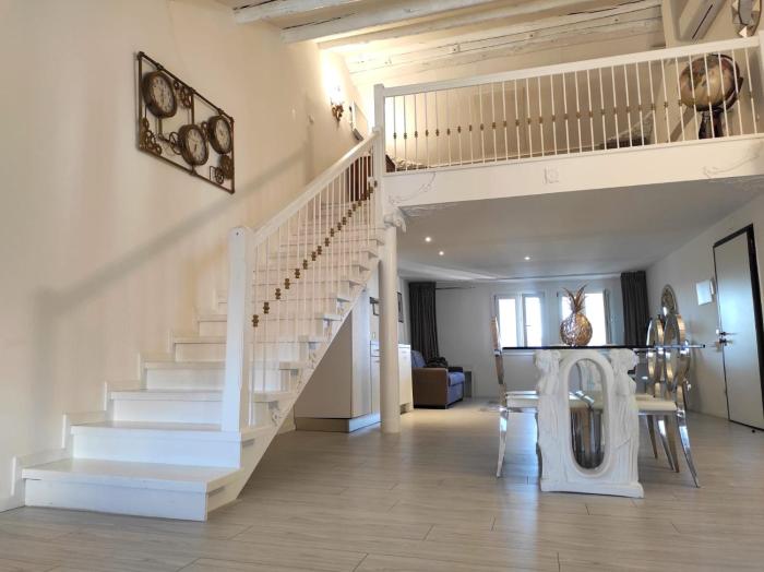 MANTICA CATTANEO APPARTAMENT