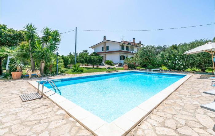 2 Bedroom Cozy Home In Sabaudia