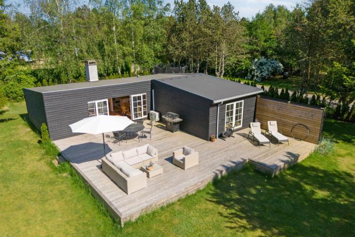 Charming And Childfriendly Summerhouse Near Beach
