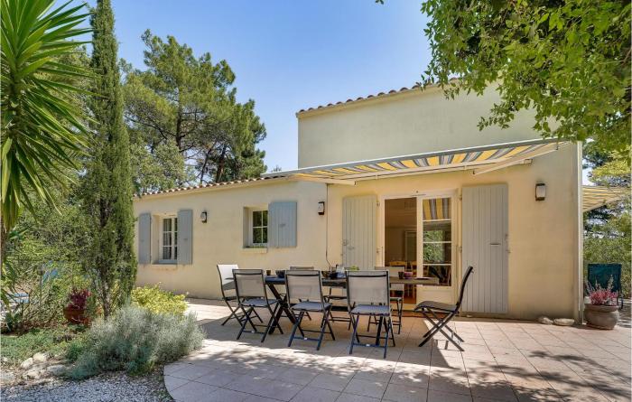 Lovely Home In Saint-Georges-Doléron