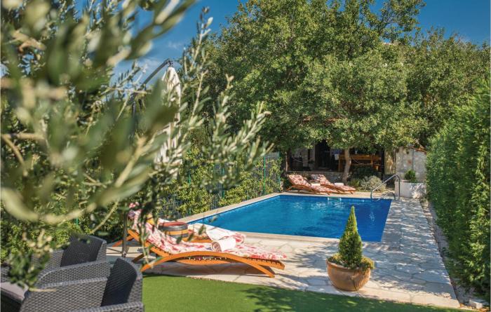 One-Bedroom Holiday Home In Klek