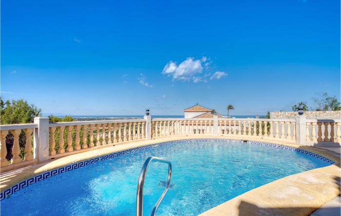 Pet Friendly Home In Dénia With Kitchen