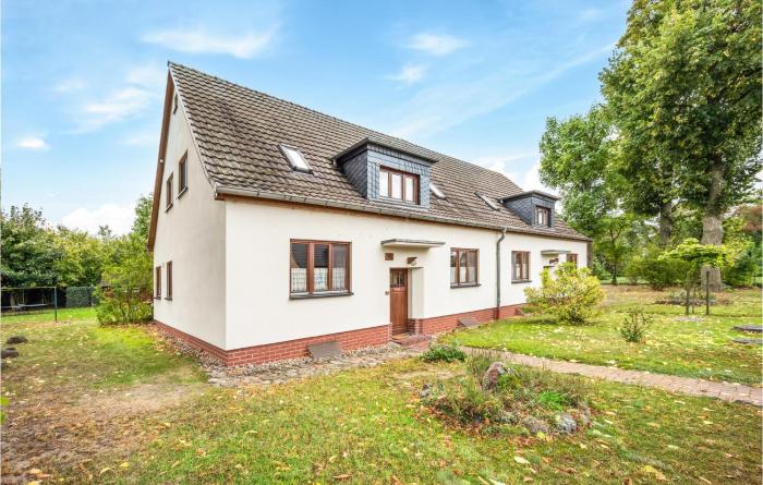 Amazing Apartment In Rechlin With Sauna