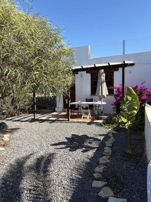 Orange House, Surf&Yoga Lajares