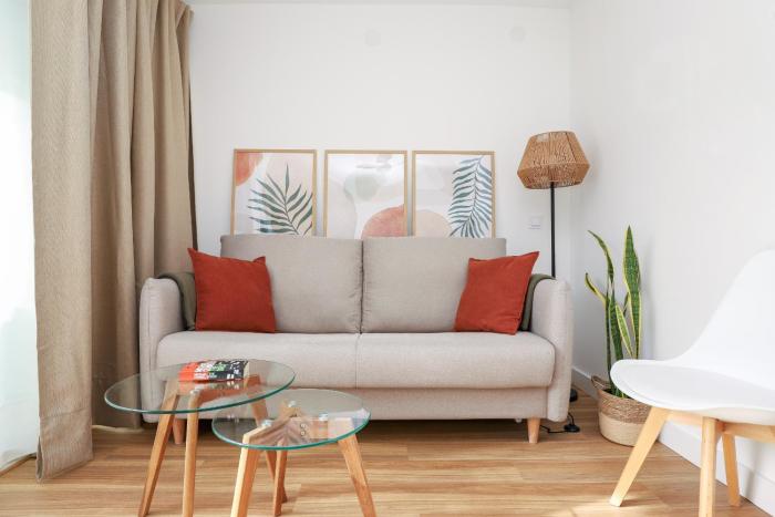 Fuengirola centre, renovated, beach 200m