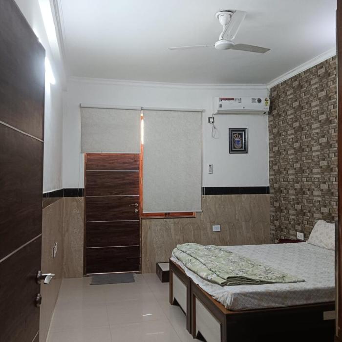 Home stay & hotel booking