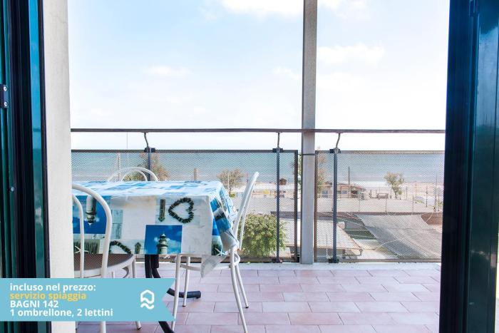 Senigallia, bilocale sul mare con spiaggia inclusa - SE001