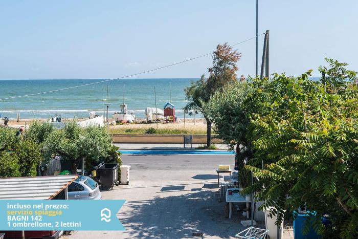 Senigallia, trilocale sul mare con spiaggia inclusa - SE005