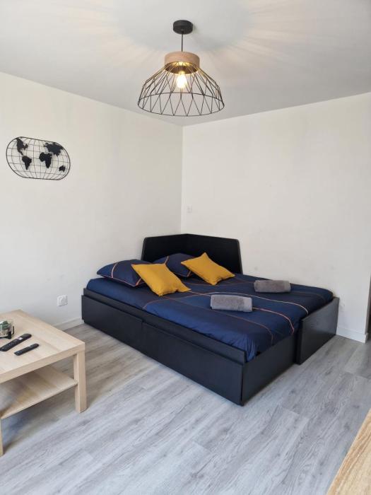 Faubourg des voyageurs 4 - Studio climatisé 2 personnes - proche axe autoroute