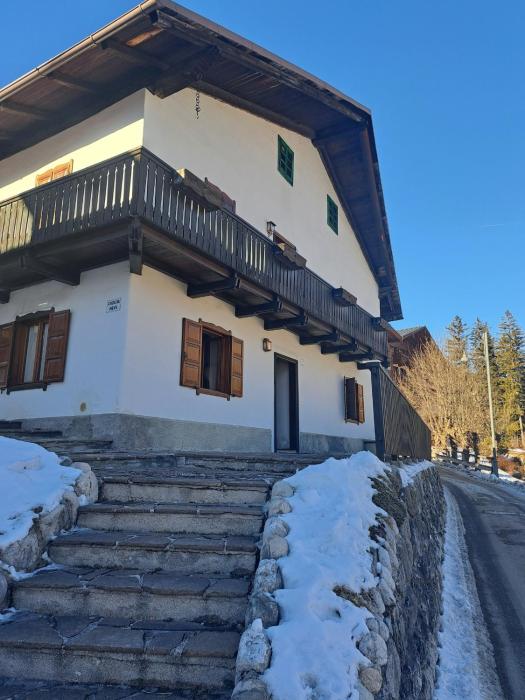 Comodo e luminoso, splendida vista su Cortina