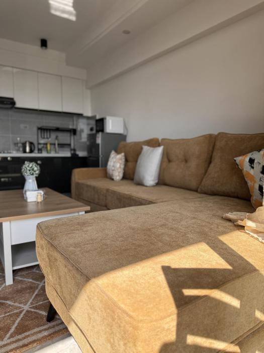 Safarimax Homes 1 bedroom Urban Oasis Retreat on 14th Floor