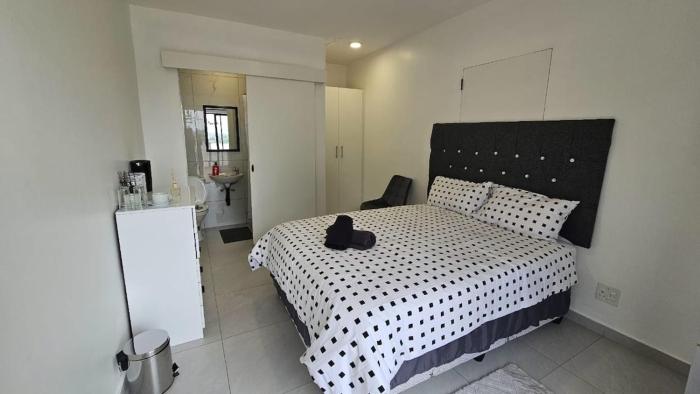 Studio apartment close to uMhlanga - Unit 1B