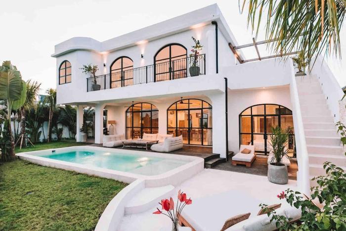 Villa Hestia 5 BR Berawa Canggu