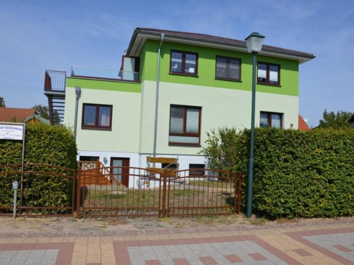 Haus Pröse mit 2 Ferienwohnungen, 15 Minuten zur Ostsee