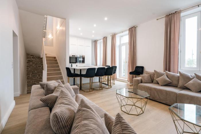 Villamoon Maison vue sur le port et la ville close