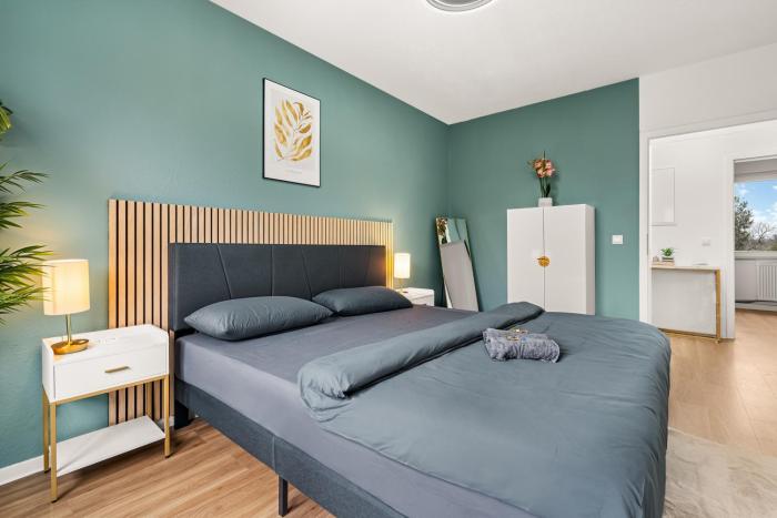 Smart Home - Near Essen, Oberhausen, Bottrop - Perfect for 6 Guests! Balcony - Netflix - Smart TV