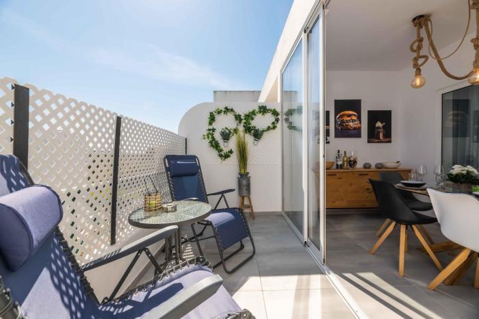 Salgados 2-Bedroom Apartment - 900m from the Beach - Wifi