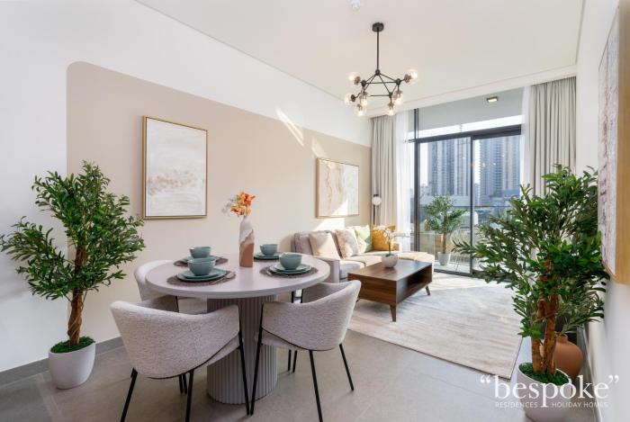 Bespoke Holiday Homes - Stylish 1-BR Apartment in Oxford Terraces, JVC