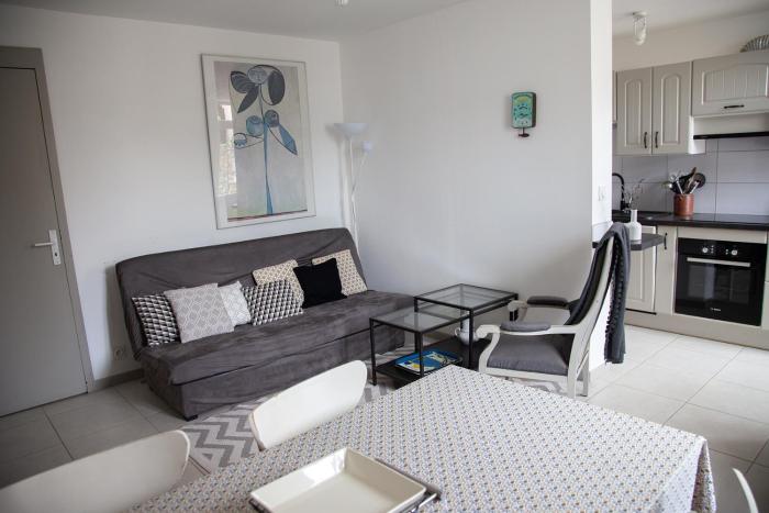 Rez de chaussée, place du marché, plage à pied