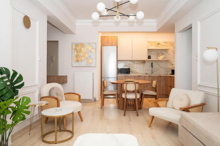 Margo Luxury Living 1 by 8essentially
