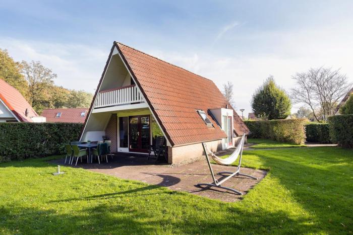Merel I Rustgevende Accomodatie in Drenthe met omheinde tuin