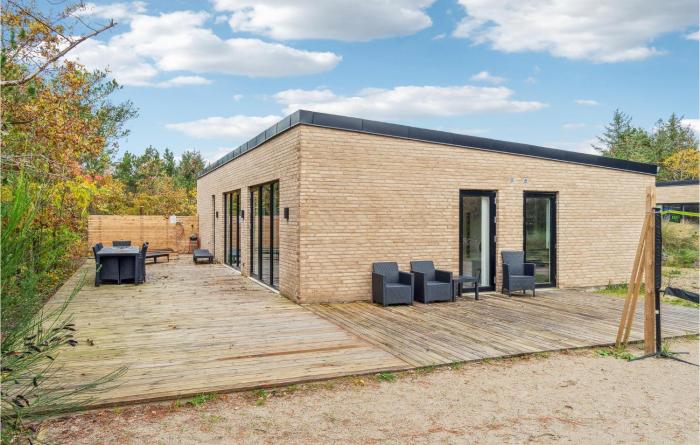 Beautiful Home In Vestervig With Wifi