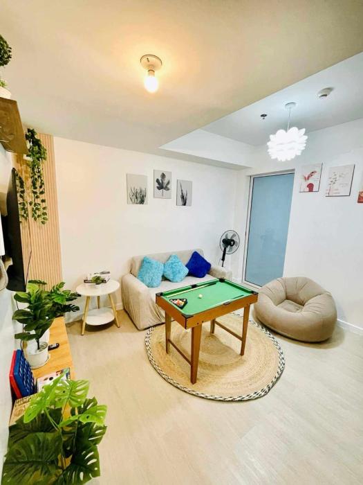 The Sunny Side at Azure with Pool and City View