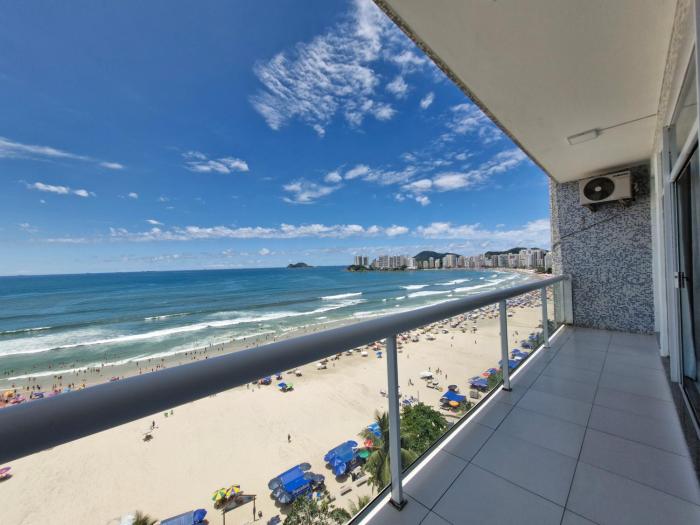 PITANGUEIRAS - FRENTE MAR - 3 SUÍTES - SERVIÇO De PRAIA - COM GARAGEM