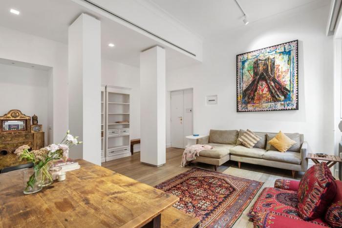 Bordeaux luxury apartment Rome