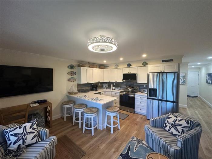 Ground Floor Condo Steps From The Beach Sanibel Island 3B1