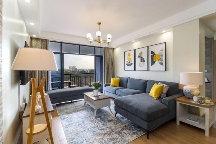 2BR With Lovely Views, Balcony, Gym&Pool