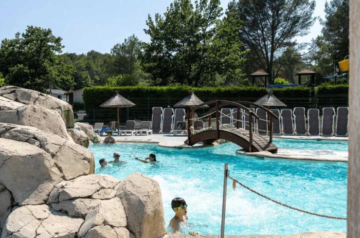 Camping 2 étoiles - Parc aquatique - efadbe