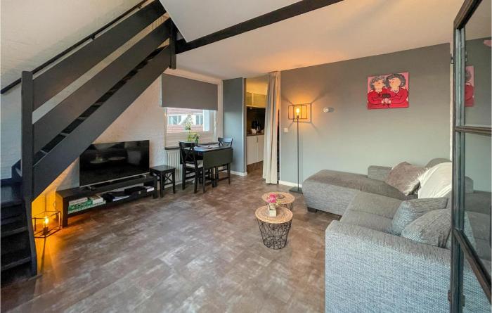Stunning Apartment In Bruinisse