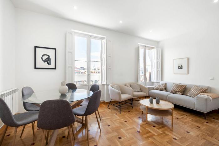 4 bedrooms 2 bathrooms furnished - Salamanca - largue - MintyStay