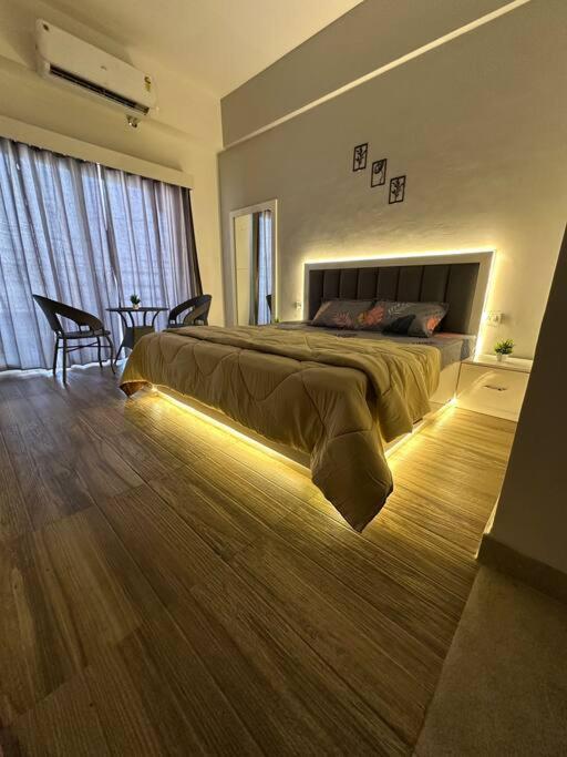 Urban Apartment Near Expo Mart